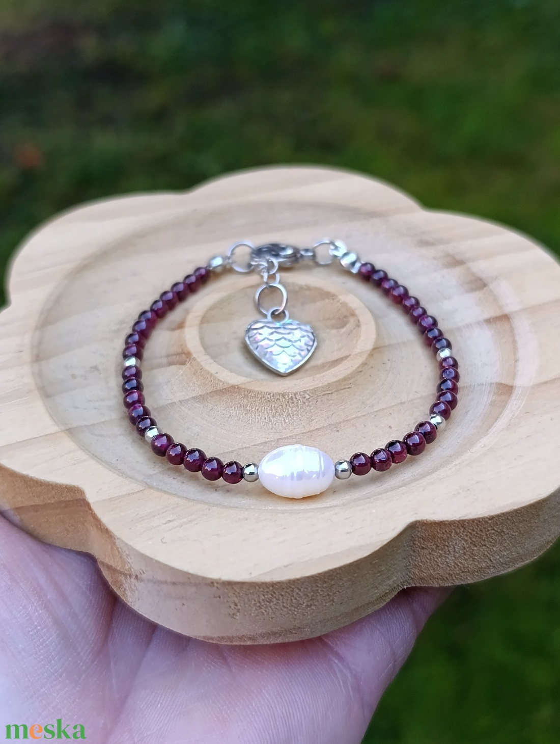 Gránát és édesvízi gyöngy kapcsos ásványkarkötő   - ékszer - karkötő - ásványkarkötő - Meska.hu Gránát és édesvízi gyöngy kapcsos ásványkarkötő   - ékszer - karkötő - ásványkarkötő - Meska.hu