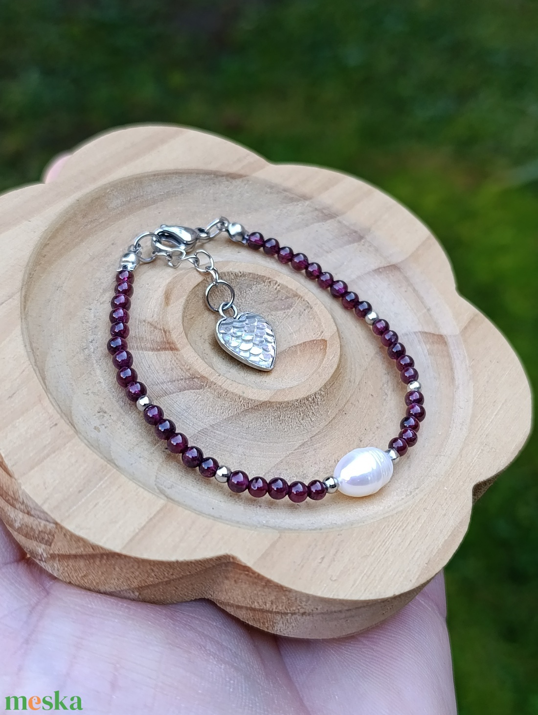 Gránát és édesvízi gyöngy kapcsos ásványkarkötő   - ékszer - karkötő - ásványkarkötő - Meska.hu Gránát és édesvízi gyöngy kapcsos ásványkarkötő   - ékszer - karkötő - ásványkarkötő - Meska.hu