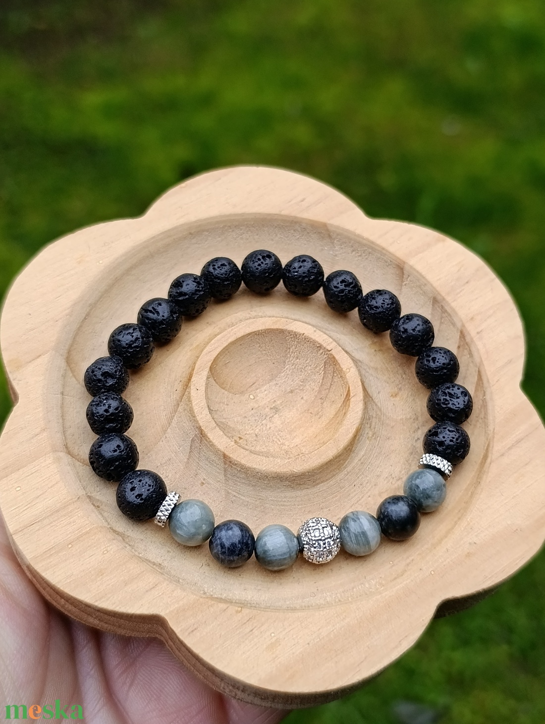 Sasszem, larvikit és lávakő karkötő cirkónia díszgömbbel � tisztánlátás, védelem és erő - ékszer - karkötő - ásványkarkötő - Meska.hu