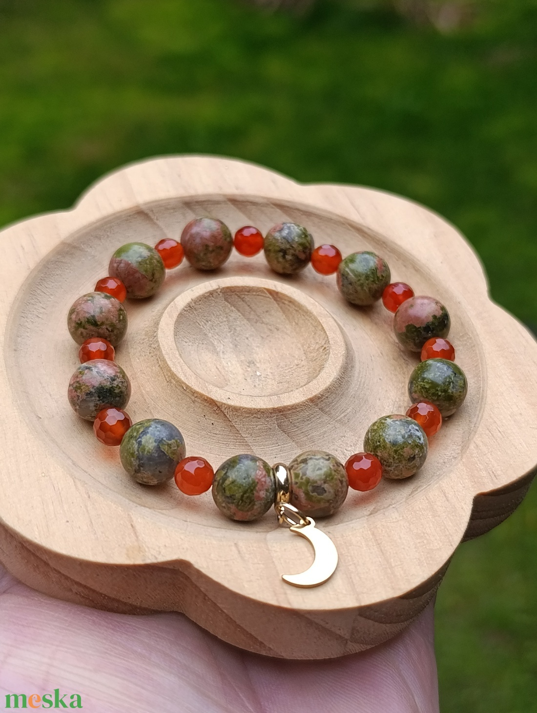 Unakit és karneol ásványkarkötő � a nőiességért, harmóniáért és belső gyógyulásért - ékszer - karkötő - ásványkarkötő - Meska.hu