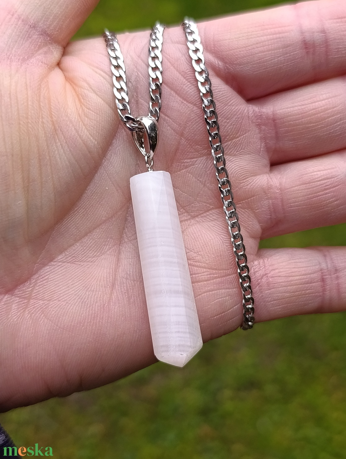 Önszeretet, gyengéd gyógyulás és szívcsakra-harmónia � mangano kalcit nyaklánc - ékszer - nyaklánc - medálos nyaklánc - Meska.hu