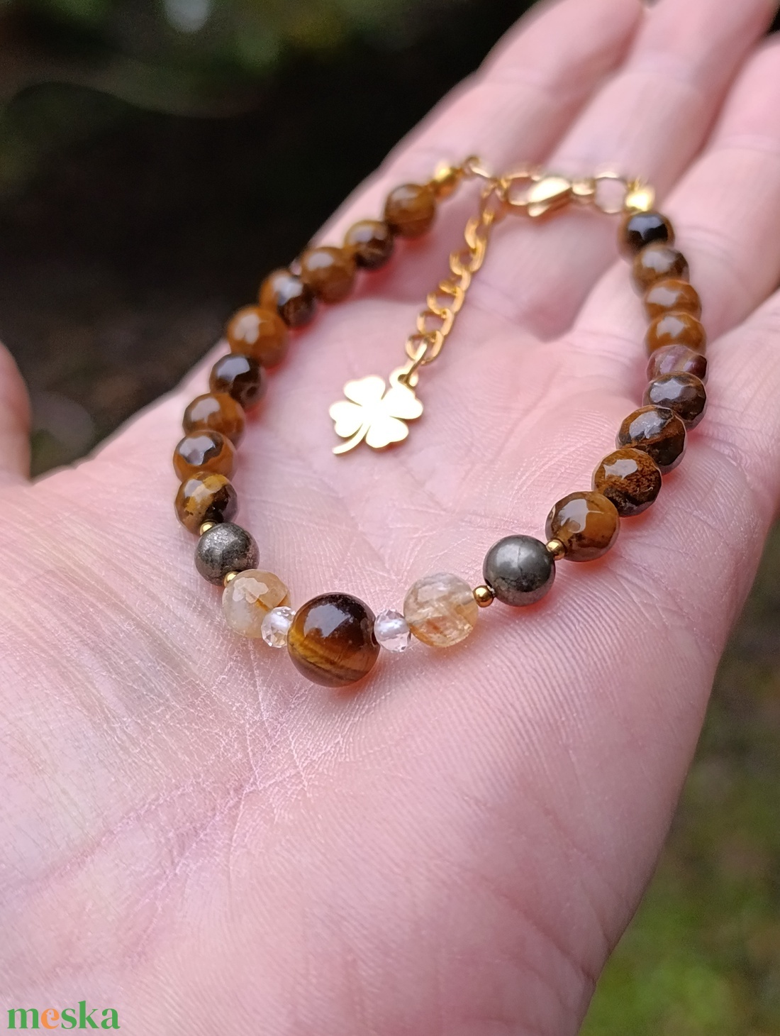 Bőségvonzó ásványkarkötő pirittel, citrinnel, tigrisszemmel és hegyikristályokkal - ékszer - karkötő - ásványkarkötő - Meska.hu