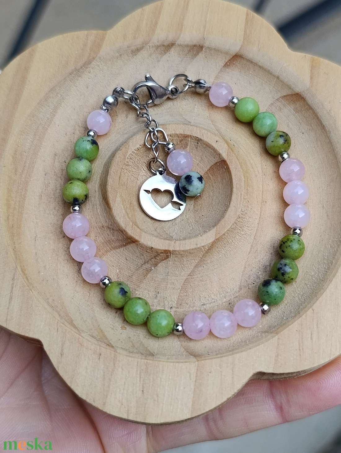 Krizopráz és rózsakvarc ásványkarkötő az érzelmi megújulásért - ékszer - karkötő - ásványkarkötő - Meska.hu