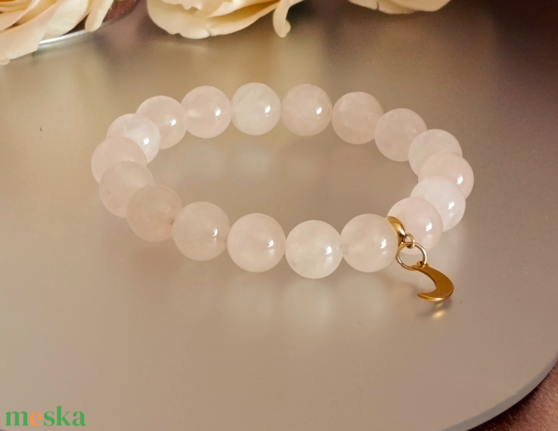Rózsakvarc ásvány karkötő nemesacél Hold medállal - ékszer - karkötő - ásványkarkötő - Meska.hu