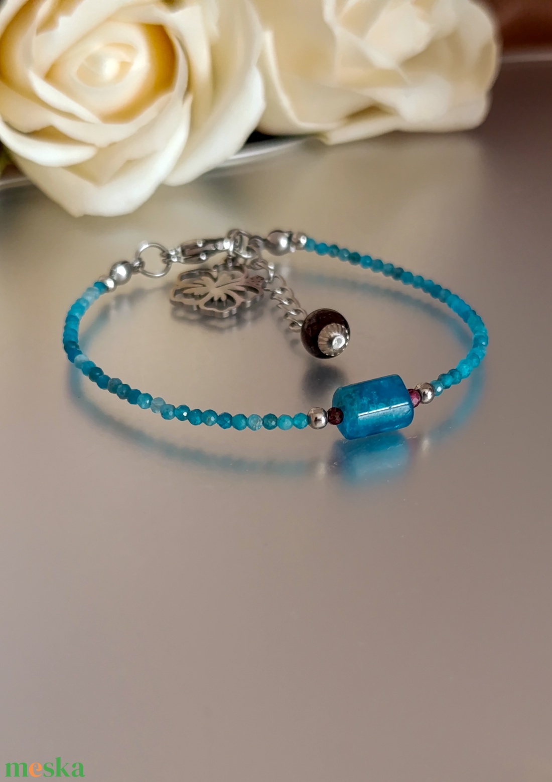 Apatit es gránát ásványkarkötő a kitartásért, tiszta irányért és belső erőért - ékszer - karkötő - ásványkarkötő - Meska.hu