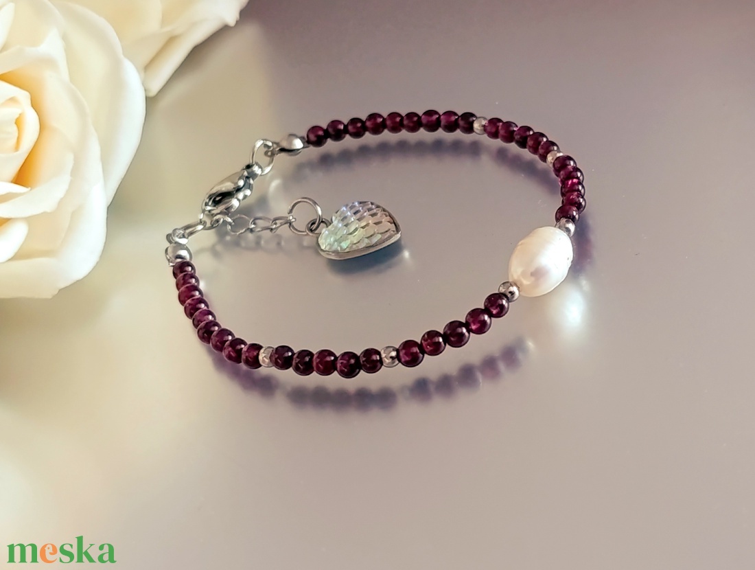 Gránát és édesvízi gyöngy kapcsos ásványkarkötő   - ékszer - karkötő - ásványkarkötő - Meska.hu