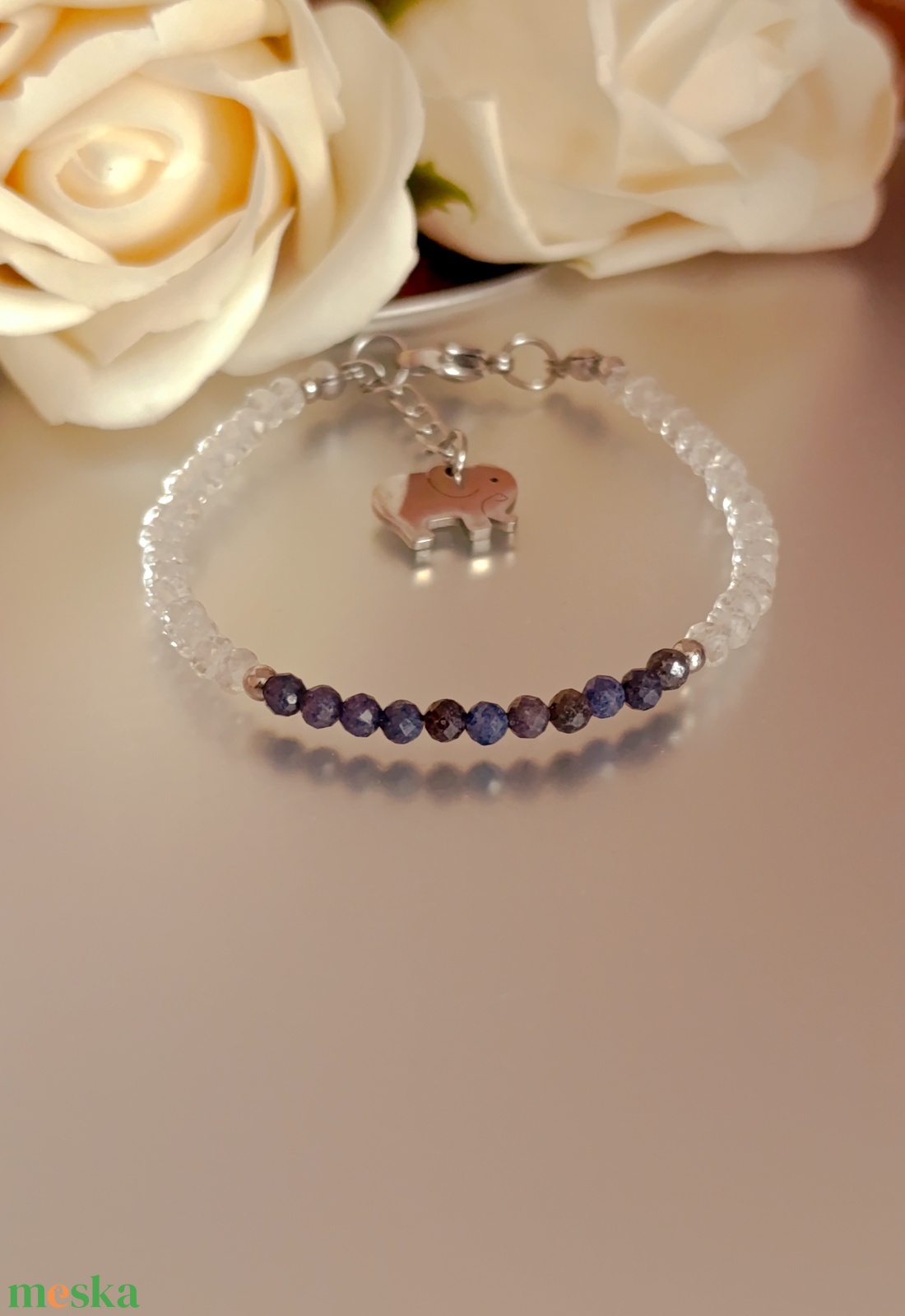 Belső bölcsesség zafírral és hegyikristállyal, elefánt medállal - ékszer - karkötő - ásványkarkötő - Meska.hu