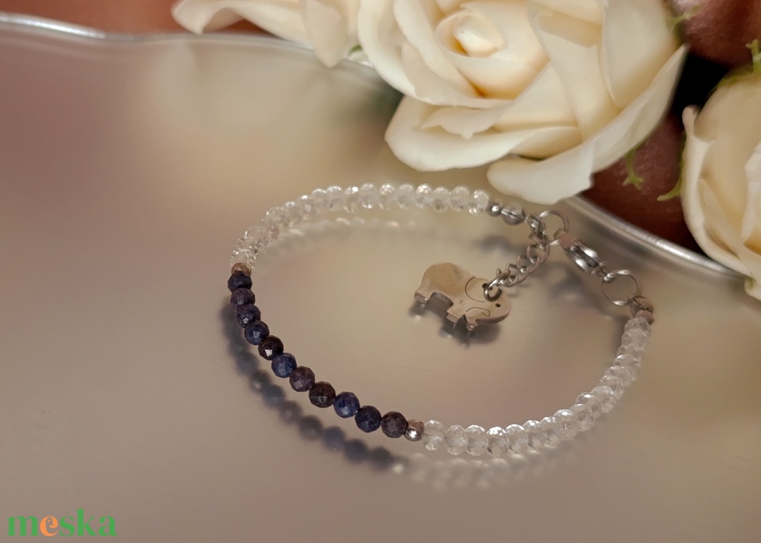 Belső bölcsesség zafírral és hegyikristállyal, elefánt medállal - ékszer - karkötő - ásványkarkötő - Meska.hu