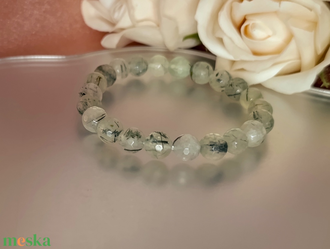 Prehnit ásvány karkötő - a gyógyítók ásványa - ékszer - karkötő - ásványkarkötő - Meska.hu