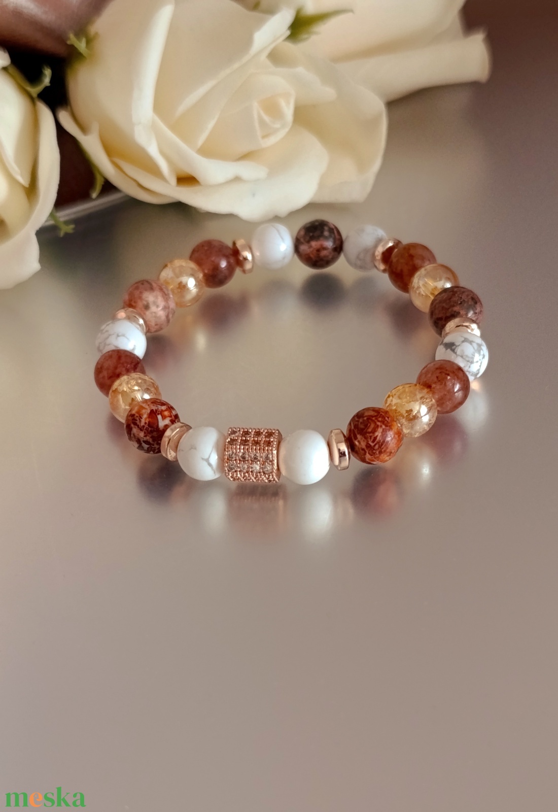 Stabilitás - belső erő ásványkarkötő leopárd jáspissal, howlittal, arany aura kvarccal - ékszer - karkötő - ásványkarkötő - Meska.hu