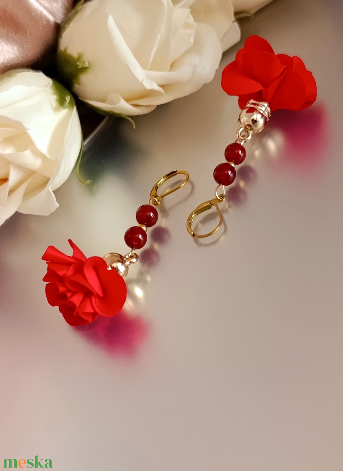 Karneol és textilvirág nemesacél lógós fülbevaló - ékszer - fülbevaló - lógó fülbevaló - Meska.hu