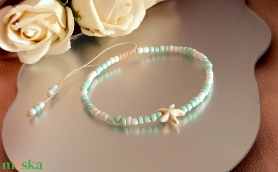 Állítható bokalánc aprócska gyöngyökkel és tengeri csillaggal  - ékszer - lábdísz és testékszer - bokalánc - Meska.hu