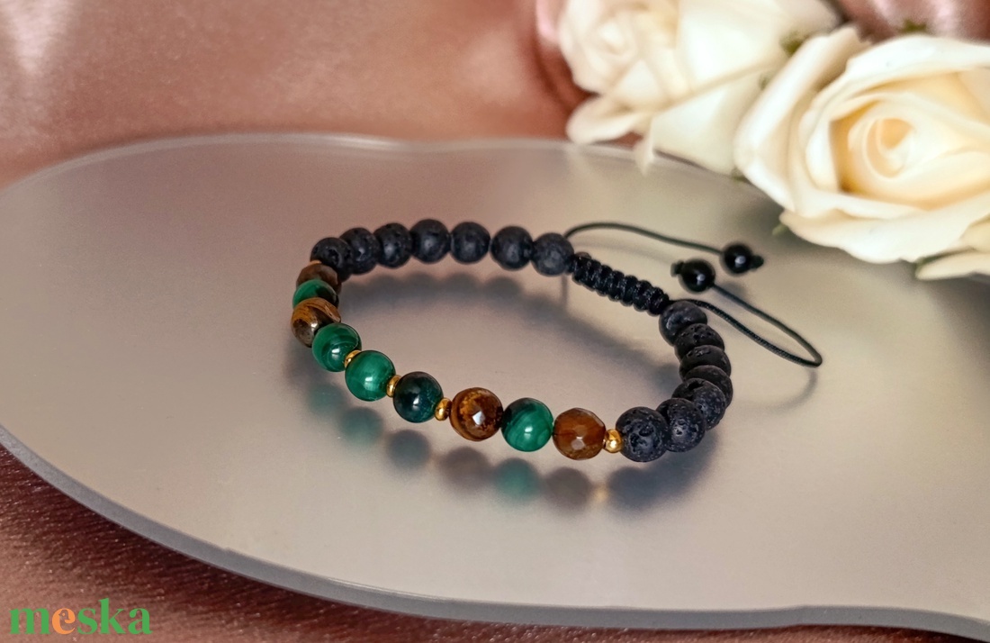 Bőség � Védelem � Belső erő karkötő malachittal, tigrisszemmel és lávakővel - ékszer - karkötő - ásványkarkötő - Meska.hu