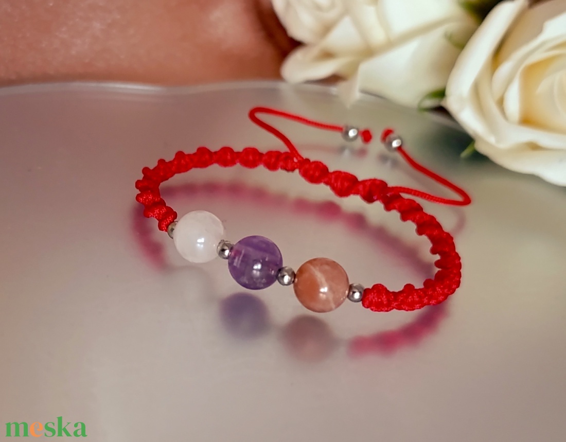 Női egyensúly ásványkarkötő chevron ametiszttel, rózsakvarccal és barack holdkővel  - ékszer - karkötő - ásványkarkötő - Meska.hu