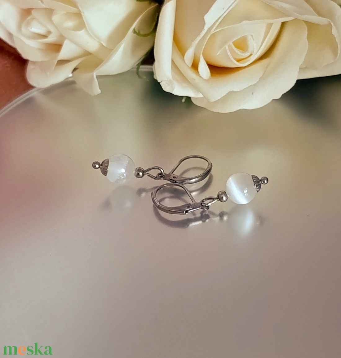 Tisztító - Fényemelő - Nyugtató szelenit fülbevaló nemesacél kapoccsal - ékszer - fülbevaló - lógó fülbevaló - Meska.hu