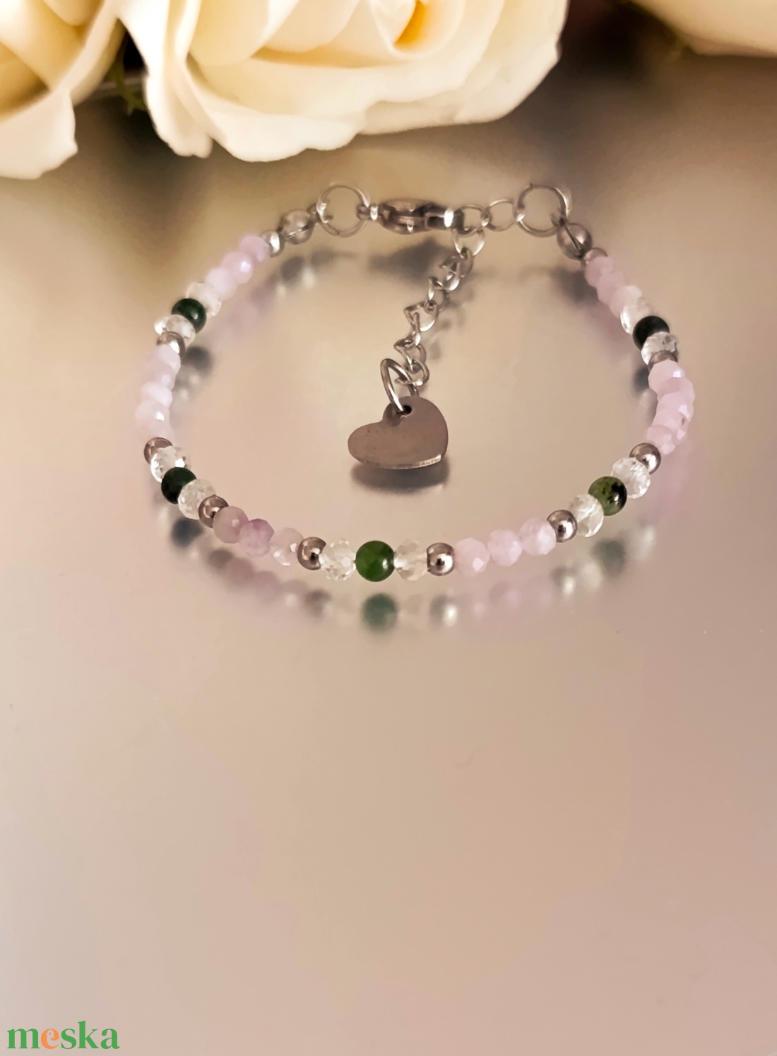 Szívcsakra harmónia - szeretet - lelki egyensúly � smaragd, kunzit, hegyikristály karkötő - ékszer - karkötő - ásványkarkötő - Meska.hu