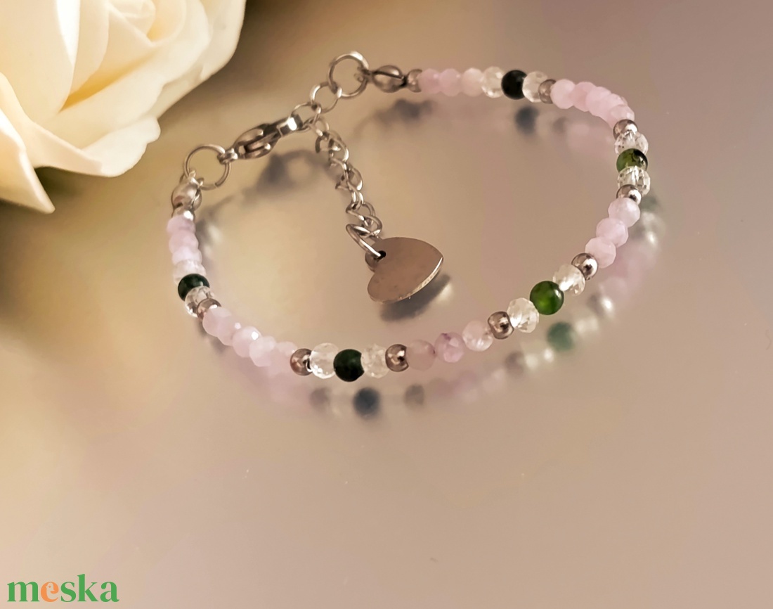 Szívcsakra harmónia - szeretet - lelki egyensúly � smaragd, kunzit, hegyikristály karkötő - ékszer - karkötő - ásványkarkötő - Meska.hu