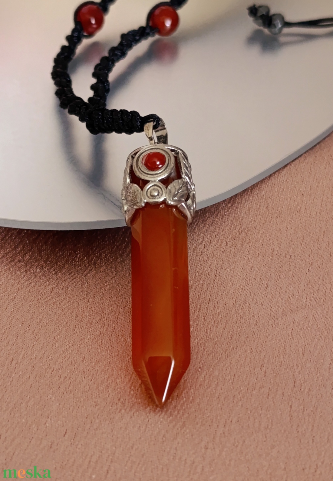 Karneol csúcsmedál nyaklánc - ékszer - nyaklánc - hosszú nyaklánc - Meska.hu