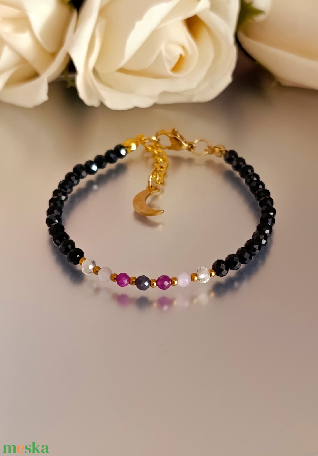 Védelem - belső erő - tiszta tudat � spinell, rubin, zafír, kunzit és hegyikristály karkötő hold medállal - ékszer - karkötő - ásványkarkötő - Meska.hu