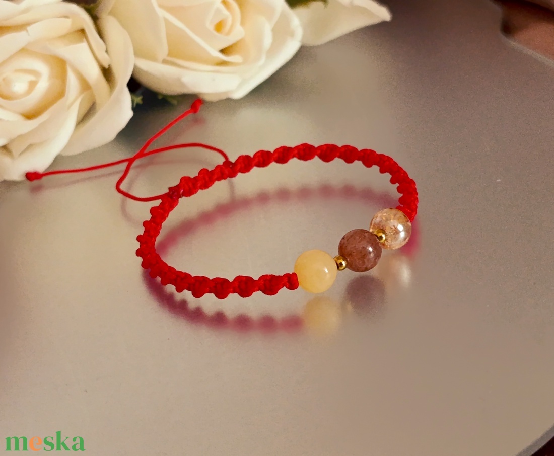 Szívmelegítő, jókedvet hozó karkötő � pedagógusoknak, dadusnak - ékszer - karkötő - fonott karkötő - Meska.hu