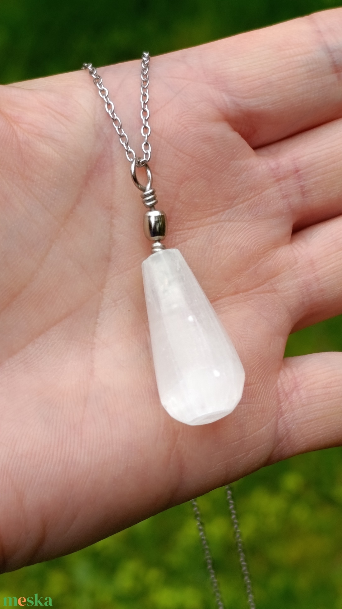 Csepp alakú szelenit medál nemesacél láncon - ékszer - nyaklánc - medálos nyaklánc - Meska.hu