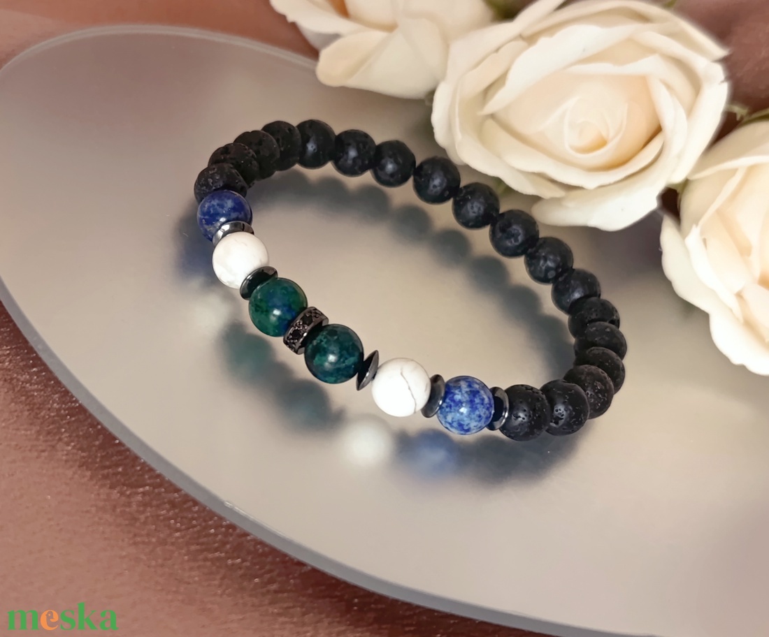 Azurit-malachit, lapis lazuli, howlit és lávakő karkötő hematit korongokkal - ékszer - karkötő - ásványkarkötő - Meska.hu