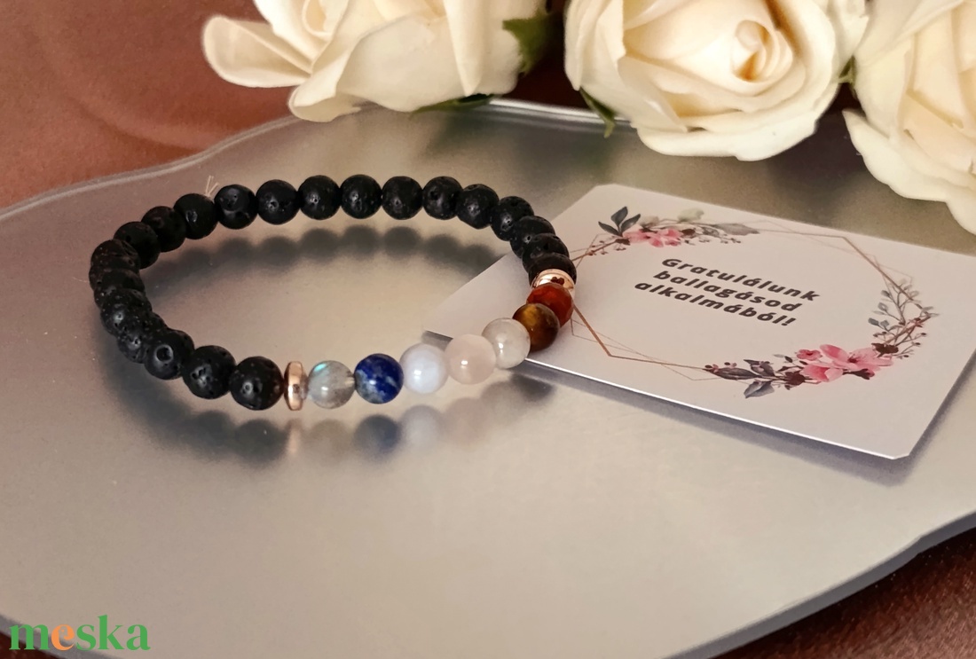 Női csakra karkötő lávakő alapon � egyensúly és tudatos jelenlét, aroma ékszer - ékszer - karkötő - ásványkarkötő - Meska.hu