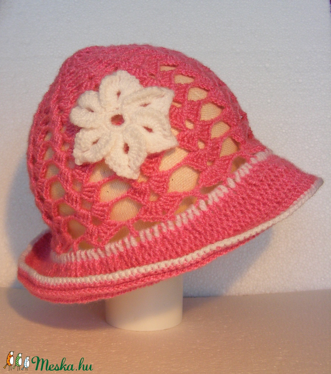 Nyári horgolt mályva színű kislány kalap 6-12 hónapos - ruha & divat - babaruha & gyerekruha - babafotózási ruha és kellék - Meska.hu