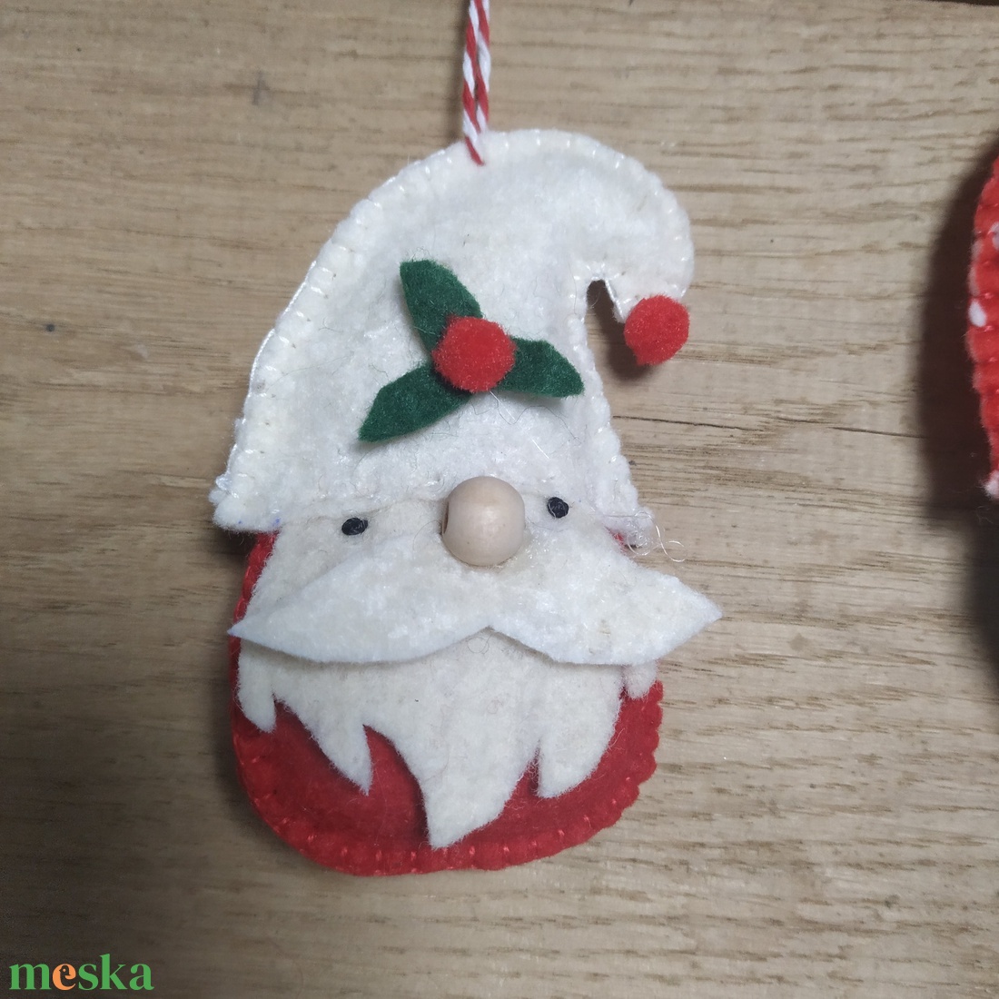 Gyapjú filc karácsonyi manók, karácsonyfa díszek - karácsony - karácsonyi lakásdekoráció - karácsonyfadíszek - Meska.hu Gyapjú filc karácsonyi manók, karácsonyfa díszek - karácsony - karácsonyi lakásdekoráció - karácsonyfadíszek - Meska.hu