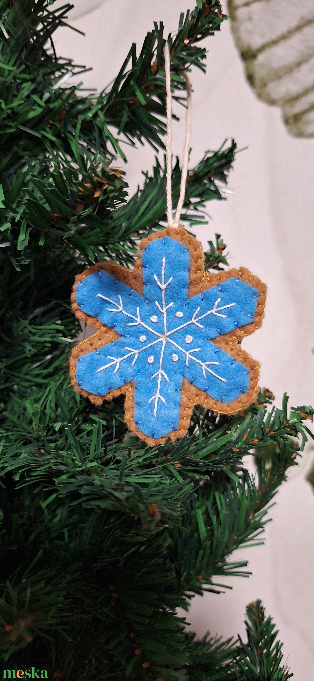 Filc karácsonyfa díszek, hímzett téli, karácsonyi, hópelyhek, hóember - karácsony - karácsonyi lakásdekoráció - karácsonyfadíszek - Meska.hu Filc karácsonyfa díszek, hímzett téli, karácsonyi, hópelyhek, hóember - karácsony - karácsonyi lakásdekoráció - karácsonyfadíszek - Meska.hu