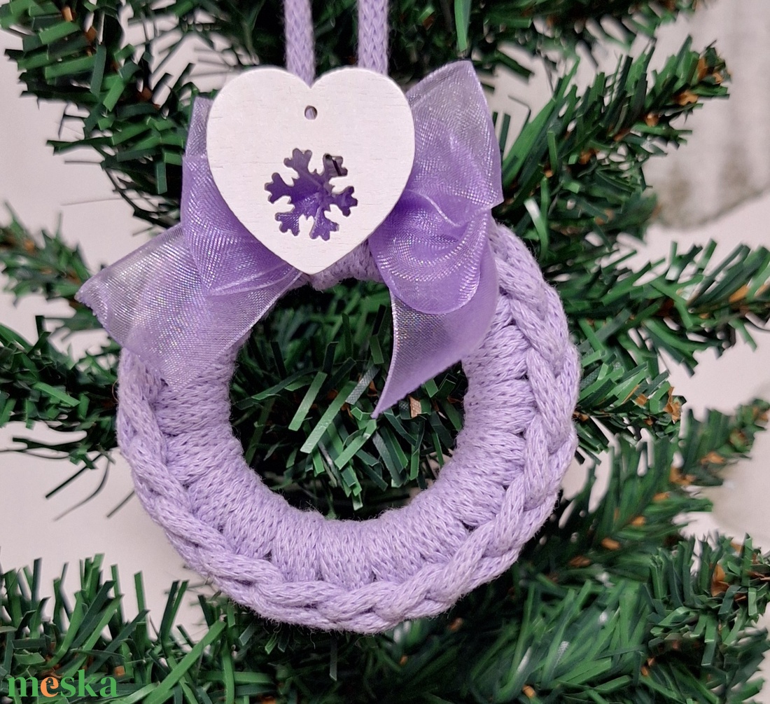 Horgolt karácsonyi  díszek  - karácsony - karácsonyi lakásdekoráció - karácsonyfadíszek - Meska.hu