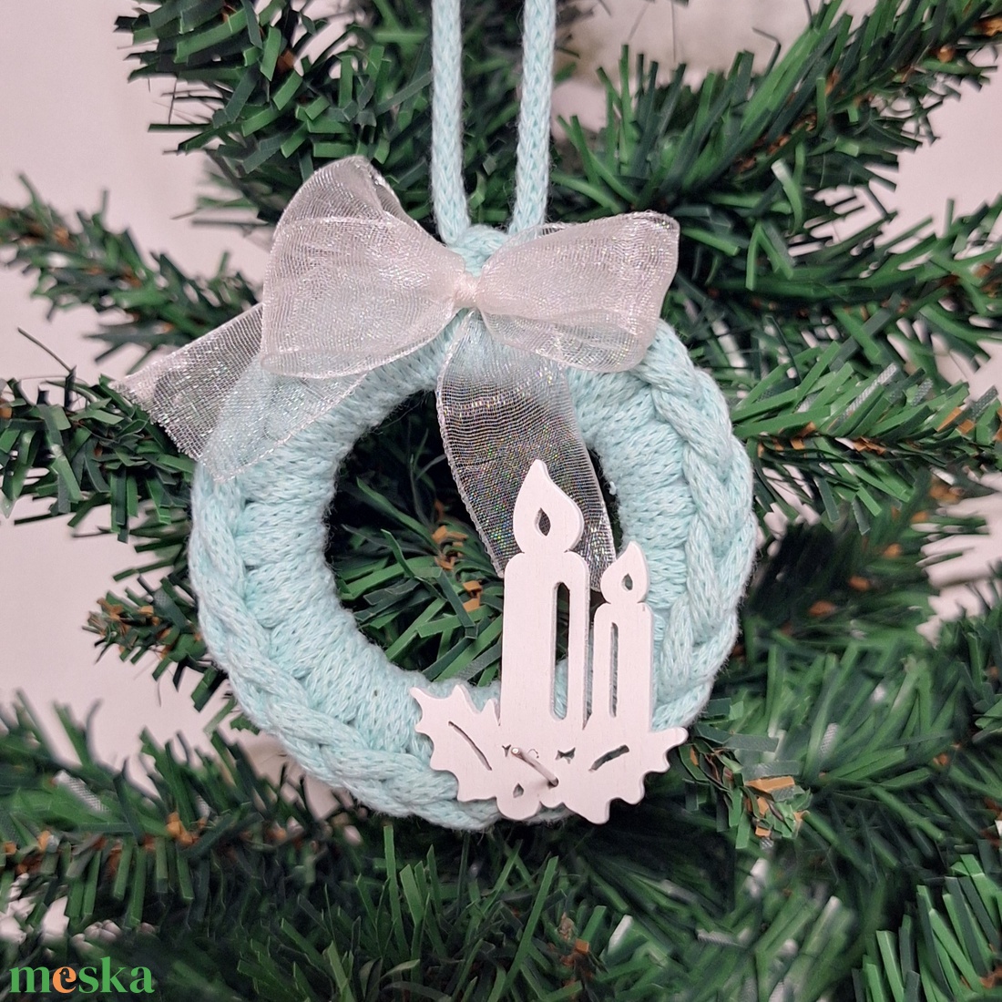 Horgolt karácsonyi  díszek  - karácsony - karácsonyi lakásdekoráció - karácsonyfadíszek - Meska.hu