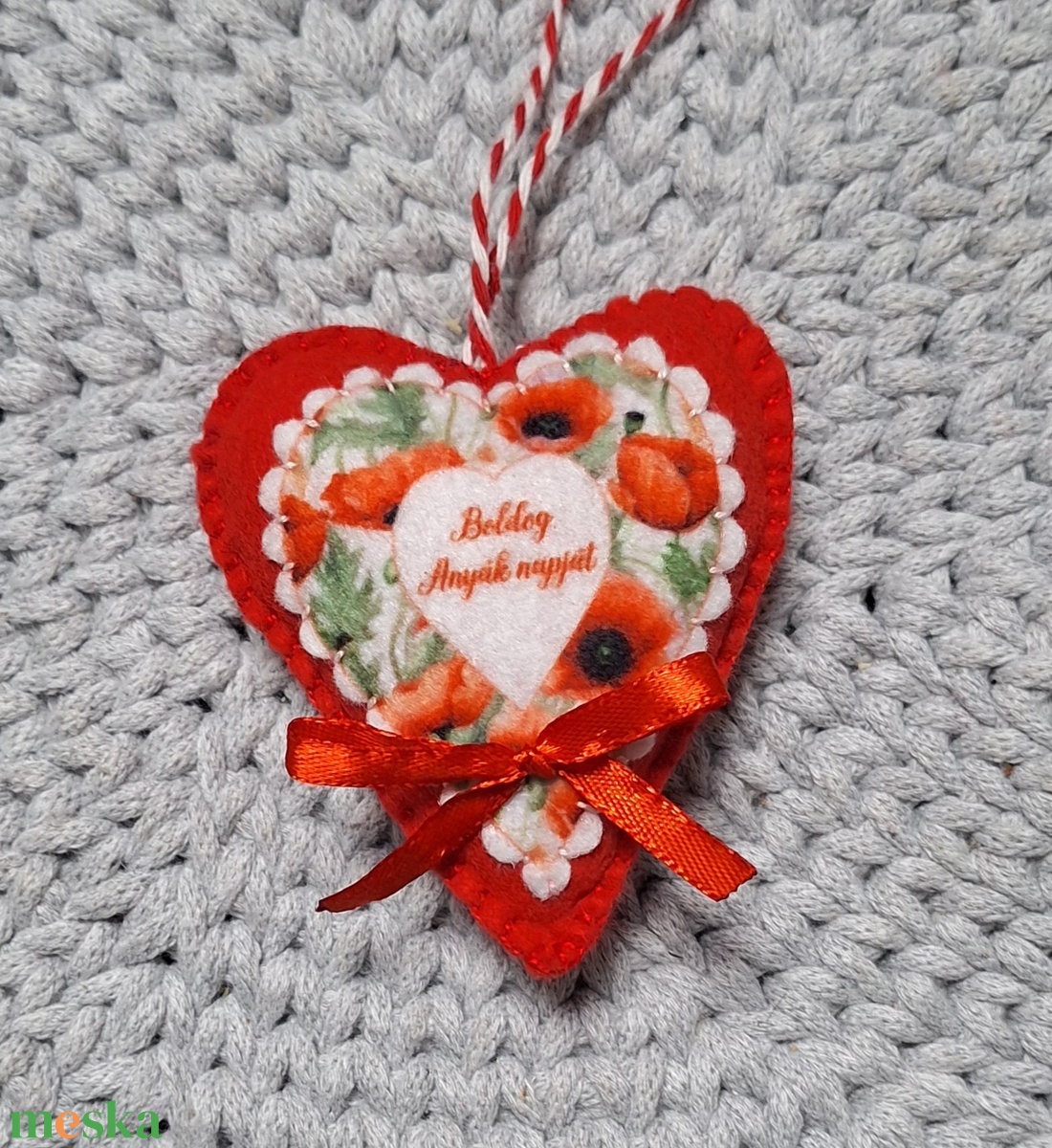 Horgolt húsvéti tojás, anyáknapi filc szív  - ünnepi díszek, dekorációk - húsvéti díszek és dekorációk - húsvéti tojásfadíszek - Meska.hu