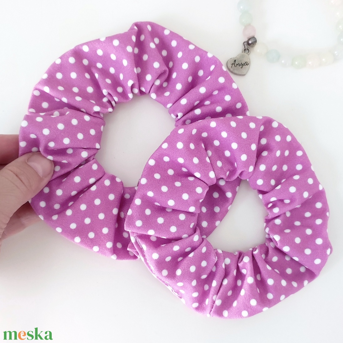 Lila pöttyös scrunchie hajgumi anya lánya szett - M-es - ruha & divat - hajdísz & hajcsat - hajgumi - Meska.hu Lila pöttyös scrunchie hajgumi anya lánya szett - M-es - ruha & divat - hajdísz & hajcsat - hajgumi - Meska.hu