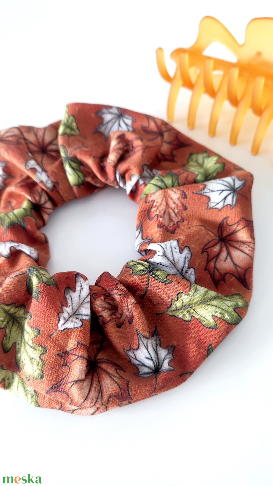 Őszi falevél mintás női scrunchie hajgumi - M-es - ruha & divat - hajdísz & hajcsat - hajgumi - Meska.hu Őszi falevél mintás női scrunchie hajgumi - M-es - ruha & divat - hajdísz & hajcsat - hajgumi - Meska.hu