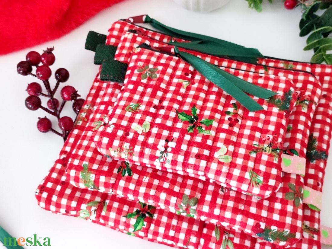 Piros kockás karácsonyi neszesszer szett - 3db zerowaste - táska & tok - neszesszer - Meska.hu Piros kockás karácsonyi neszesszer szett - 3db zerowaste - táska & tok - neszesszer - Meska.hu