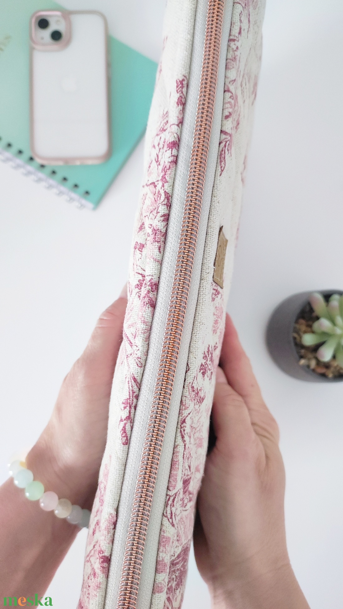 Természetes vászon laptop védőtok -  elegáns nőies 13-16 méretben - táska & tok - laptoptáska, laptop hátizsák - Meska.hu