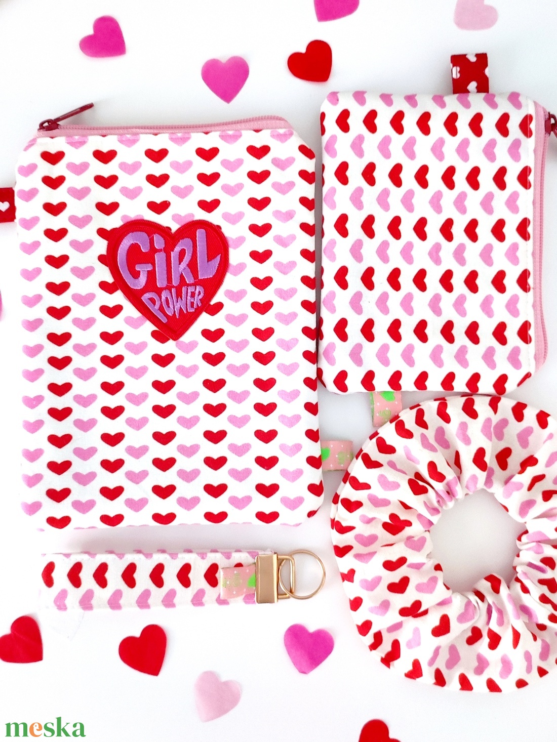 Romantikus csajos Valentin ajándékcsomag - Anyák napi ajándék válogatás szív mintás - táska & tok - neszesszer - Meska.hu