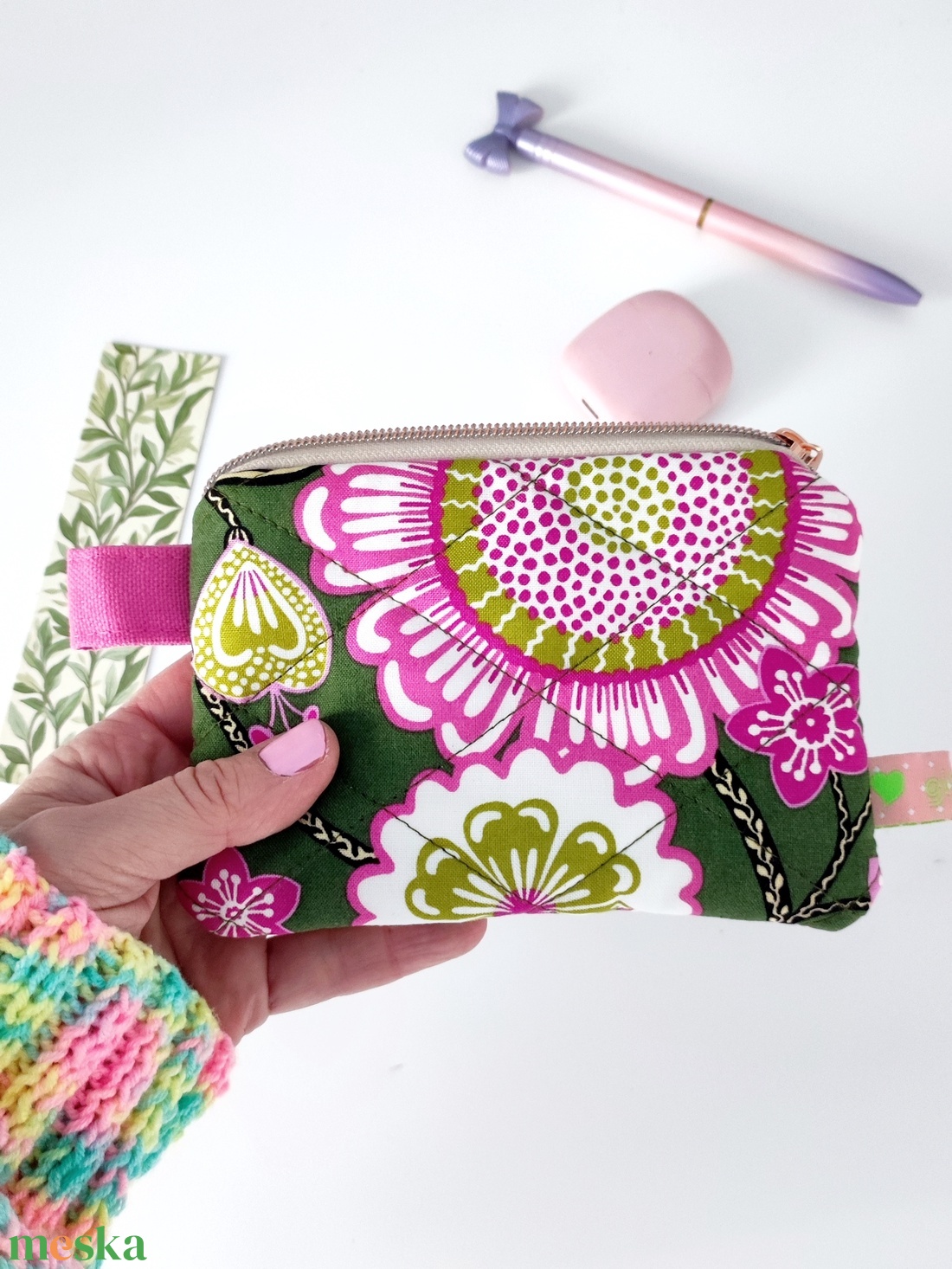 Virág mintás tavaszi női kozmetikai táska � Környezettudatos tárolás - táska & tok - neszesszer - Meska.hu