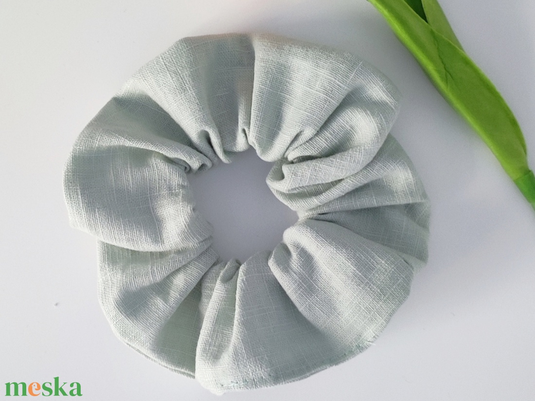 Természetes len scrunchie hajgumi - M-es - ruha & divat - hajdísz & hajcsat - hajgumi - Meska.hu