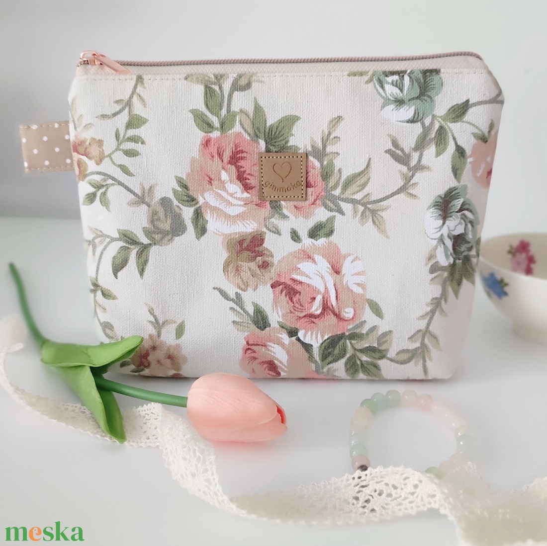 Rózsás vászon női neszesszer � környezetbarát közepes méretű - táska & tok - neszesszer - Meska.hu