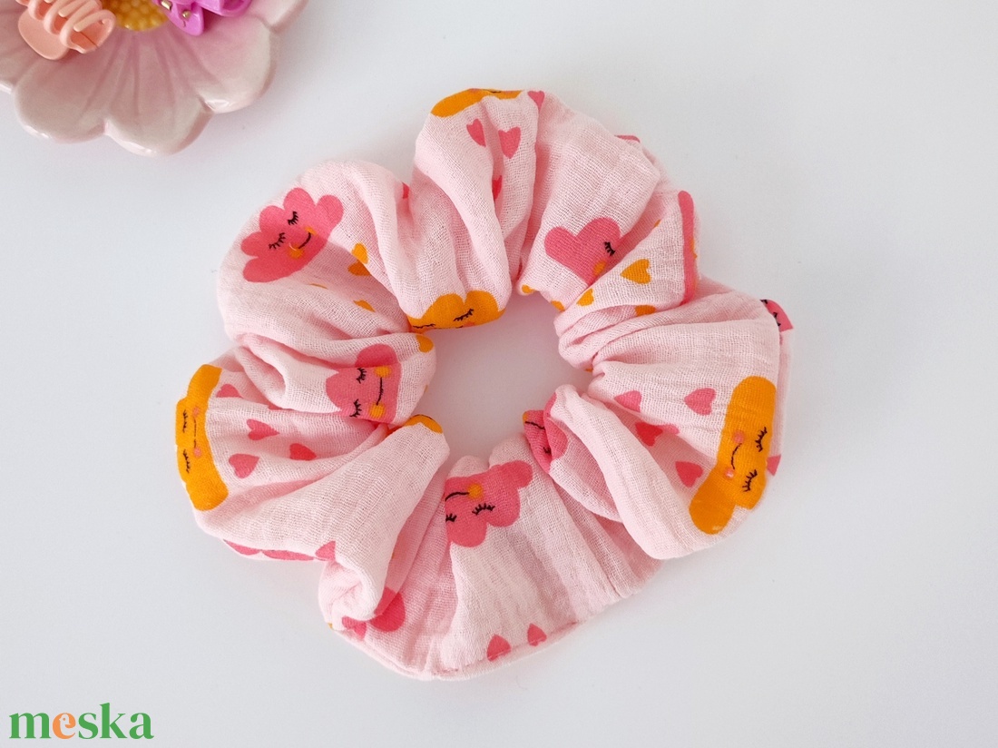 Felhős scrunchie hajgumi - M-es hajkímélő - ruha & divat - hajdísz & hajcsat - hajgumi - Meska.hu