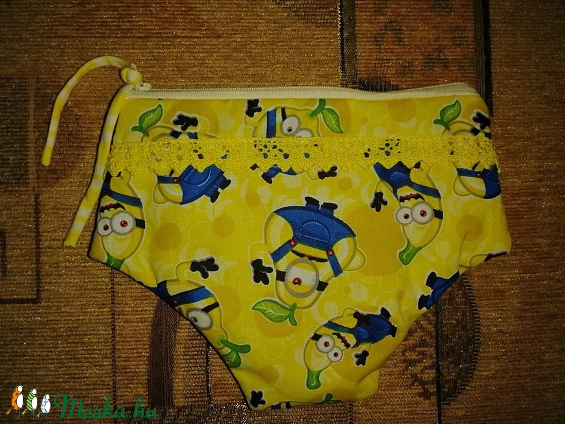 Minion neszesszer - Bugyi neszesszer, tolltartó - táska & tok - neszesszer - Meska.hu Minion neszesszer - Bugyi neszesszer, tolltartó - táska & tok - neszesszer - Meska.hu