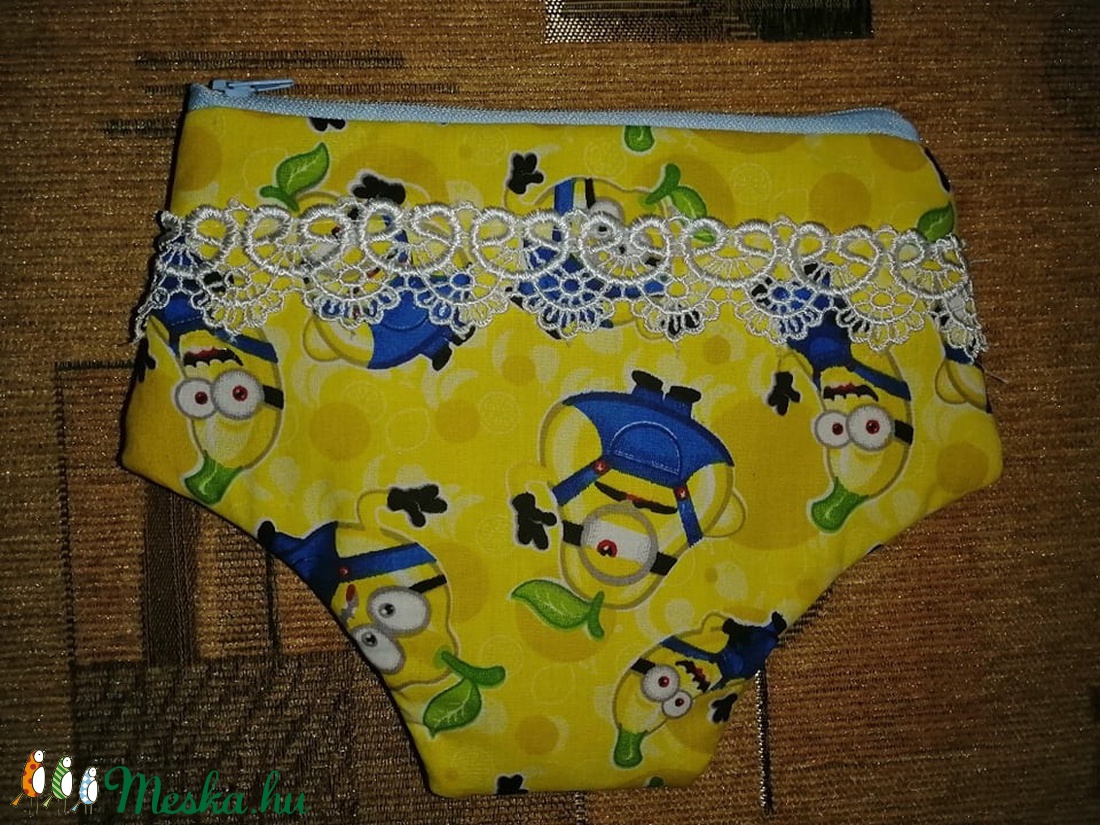 Egyedi MINION neszesszer - táska & tok - neszesszer - Meska.hu Egyedi MINION neszesszer - táska & tok - neszesszer - Meska.hu