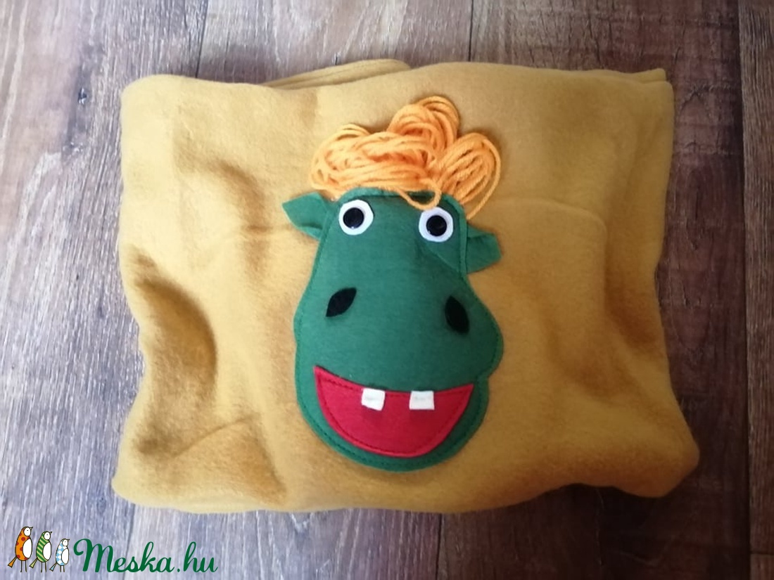 Válassz egy ajándékot! - Retro! - SÜSÜ - Egyedi, mustár színű, uniszex körsál - ruha & divat - sál, sapka, kendő - sál - Meska.hu Válassz egy ajándékot! - Retro! - SÜSÜ - Egyedi, mustár színű, uniszex körsál - ruha & divat - sál, sapka, kendő - sál - Meska.hu