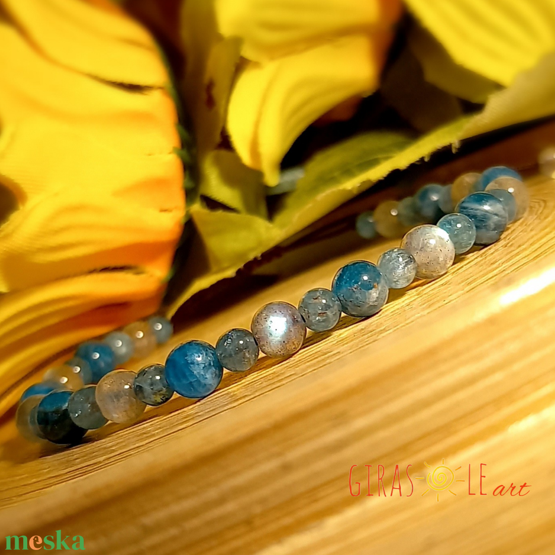Kék lagúna - apatit-labradorit karkötő  - ékszer - karkötő - ásványkarkötő - Meska.hu