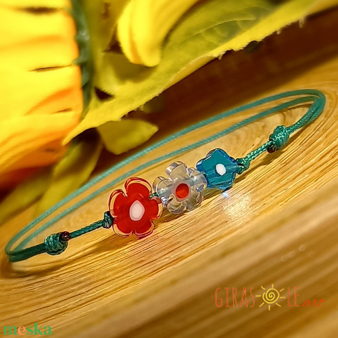 Kiskertem millefiori zsinórka - ékszer - karkötő - gyöngyös karkötő - Meska.hu