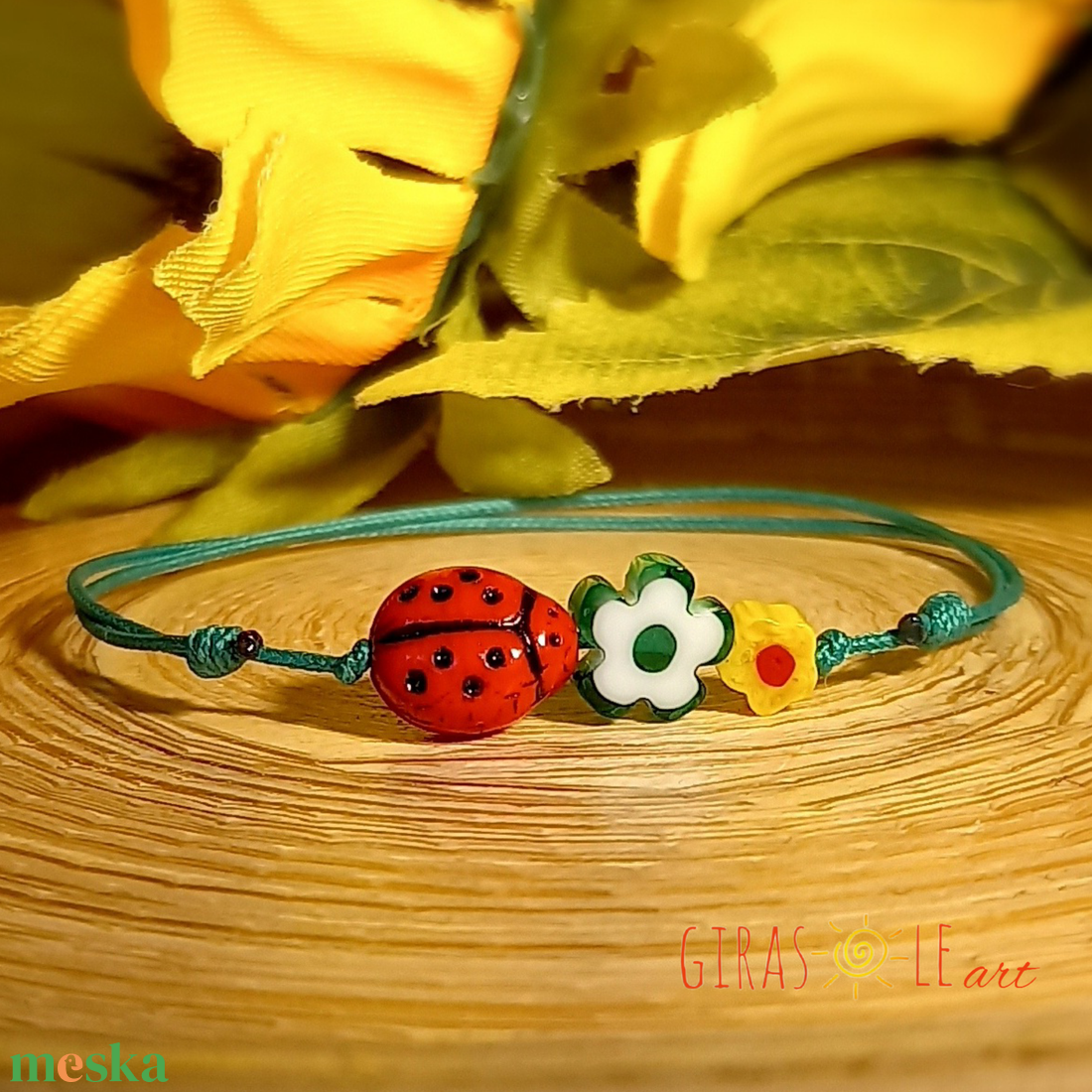 Kiskertem millefiori zsinórka  - ékszer - karkötő - gyöngyös karkötő - Meska.hu