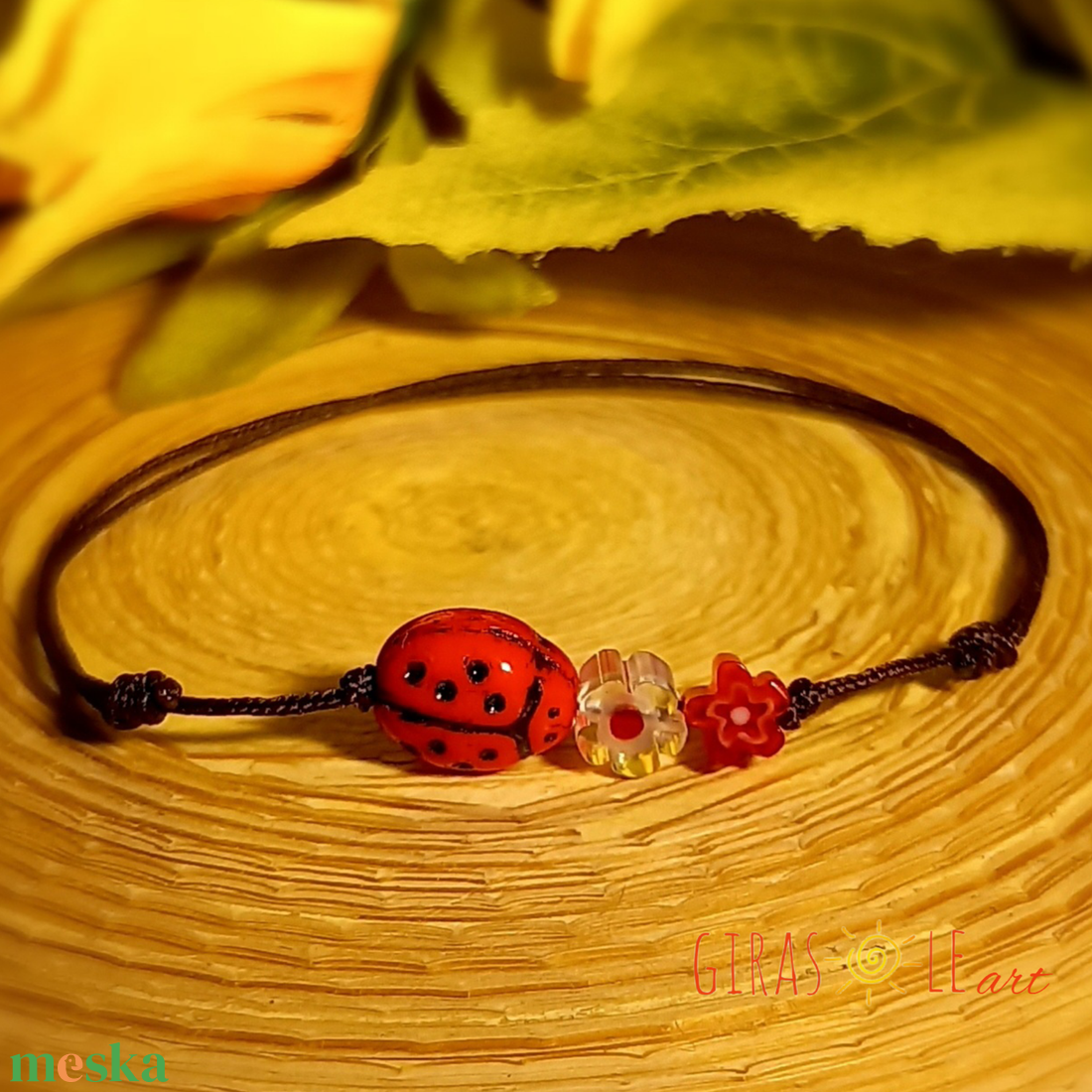 Kiskertem millefiori zsinórka  - ékszer - karkötő - gyöngyös karkötő - Meska.hu