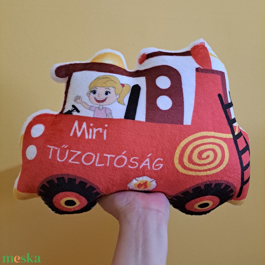 Tűzoltó autó szundipajti (járműves formapárna, egyedi párna, alvóka) névvel is kérhető - otthon & életmód - babaszoba, gyerekszoba - gyerek díszpárna - Meska.hu